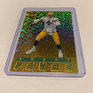 Brett Farve Rare!! 1994 Gold Pacific Prism Football Card Vintage Collectible